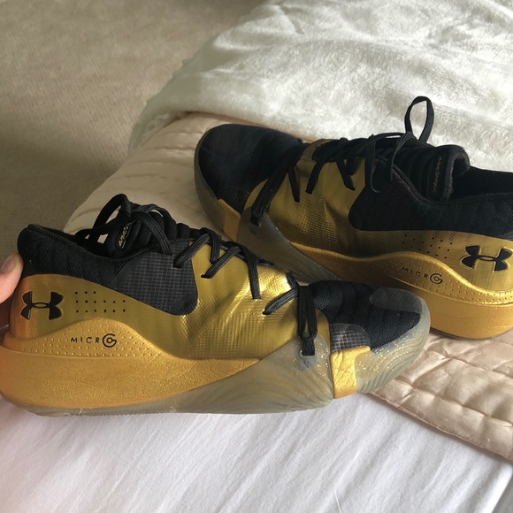 under armour micro basketball shoes